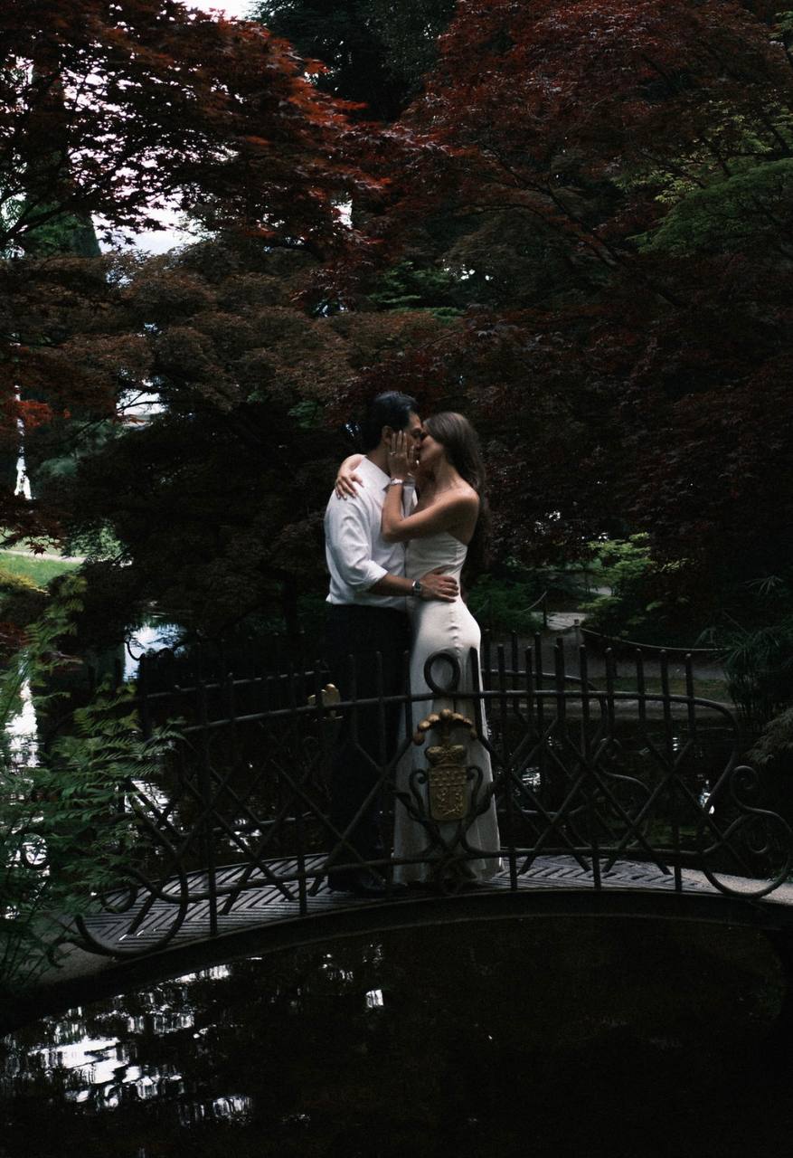 Maria & Scott together in a romantic garden